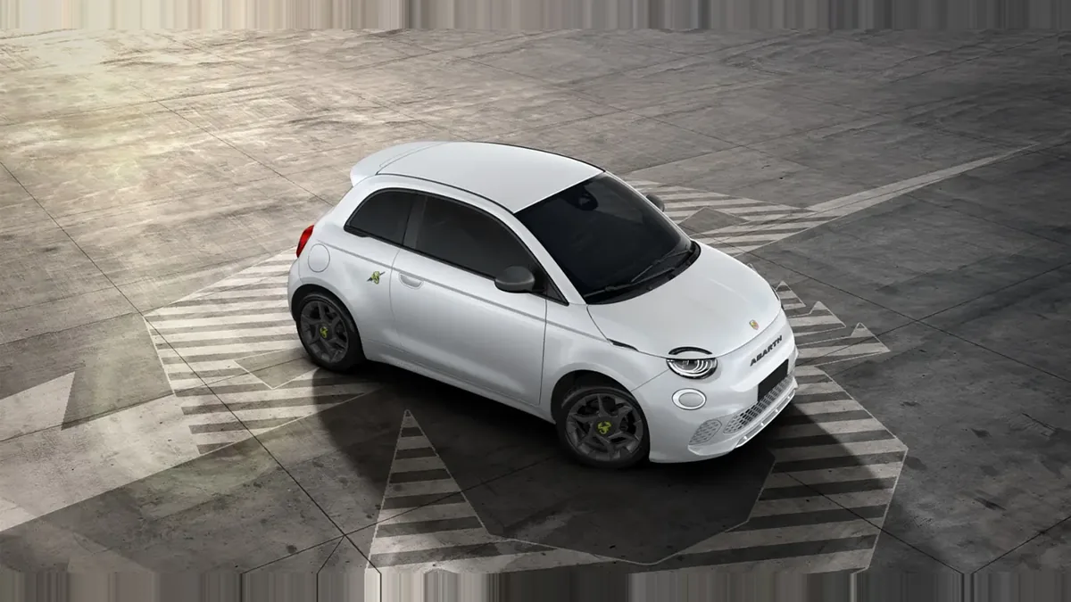 Abarth 500e 42kWh de renting para Burgos — Lateral