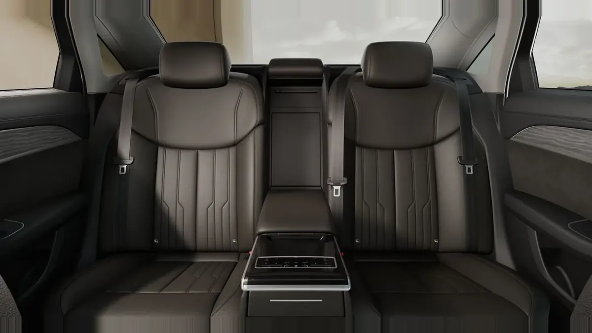 Audi A8 50 TDI 210kW (286CV) Quattro Tiptronic de renting para Burgos — vista 6