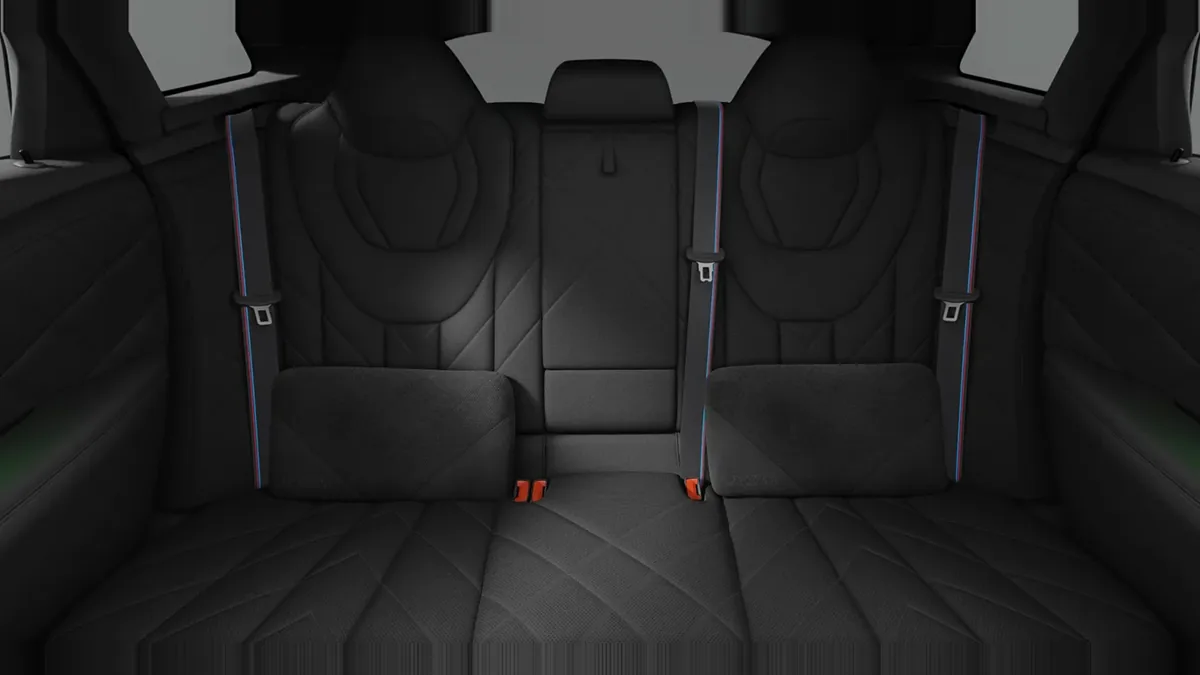 BMW XM 50e 350kW de renting para Burgos — vista 6