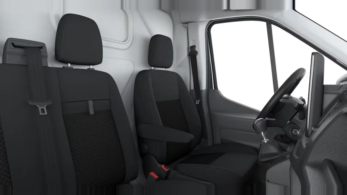 Ford TRANSIT 350 L2 Trend N1 EcoBlue 96kW FWD de renting para Burgos — vista 6