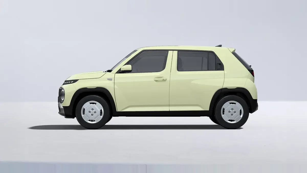Hyundai Inster 97cv 42kWh Klass de renting para Burgos — Lateral