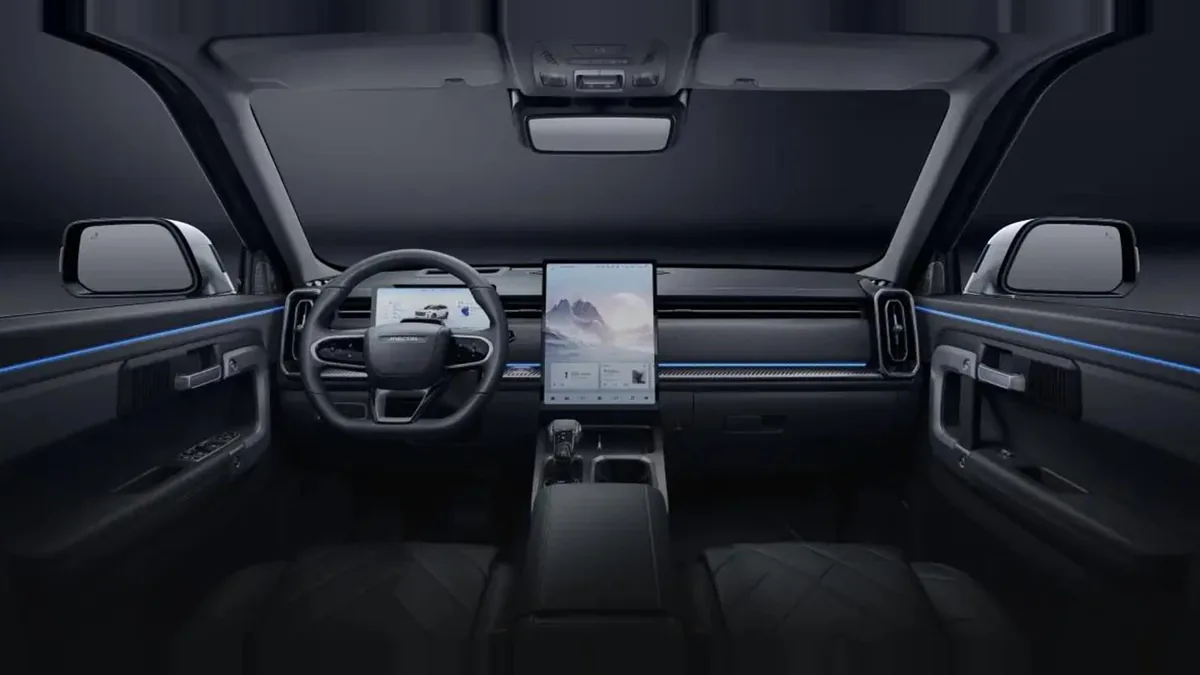 Jaecoo 7 PHEV Business 1.5 TGDI 205kW (279CV) FWD MA de renting para Burgos — Trasera