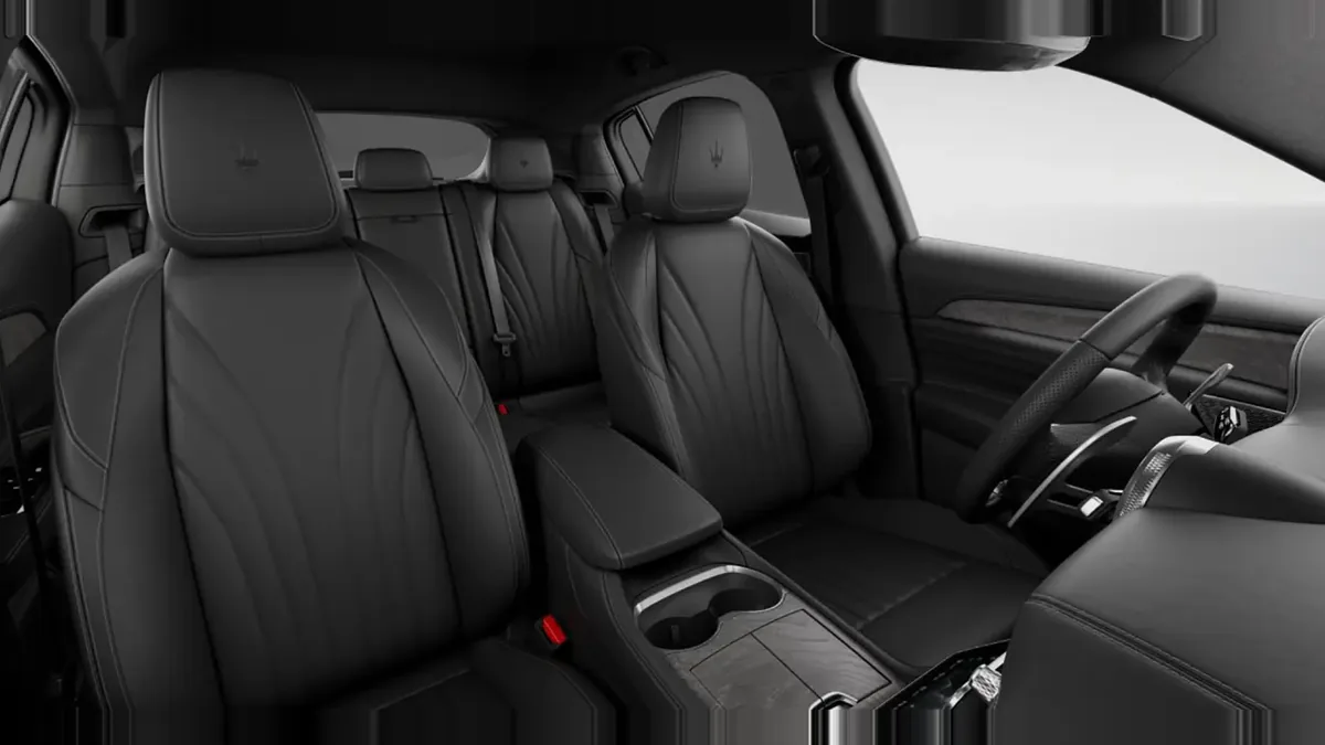 Maserati Grecale L4 MHEV 300CV AWD de renting para Burgos — vista 9