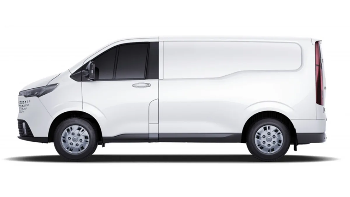 Maxus DELIVER 7 L1H1 CT3 (MERCANCIAS TERCEROS) de renting para Burgos — Lateral