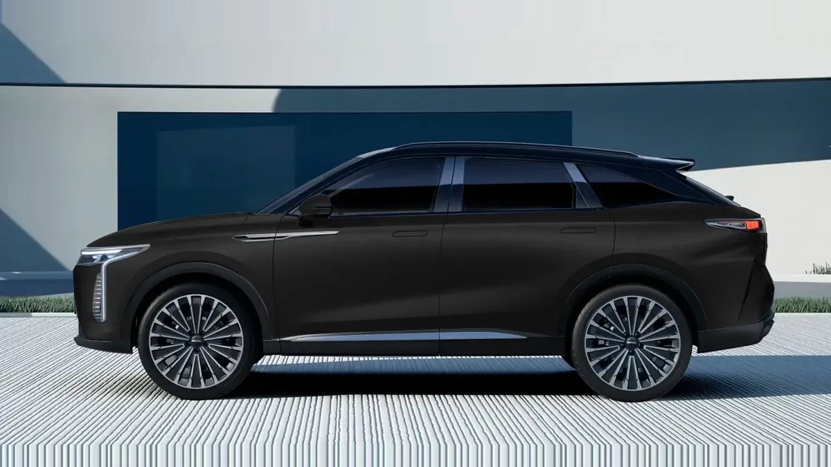 Omoda 9 SHS Premium 1.5 TGDI 3DHT 395kW (537CV) AWD MA de renting para Burgos — Delantera