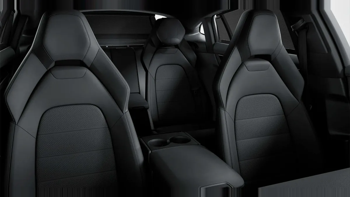 Porsche Panamera 4 E-Hybrid Executive de renting para Burgos — Interior