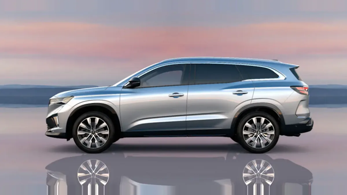 Renault ESPACE TECHNO E-TECH FULL HYBRID 200CV GA de renting para Burgos — Lateral