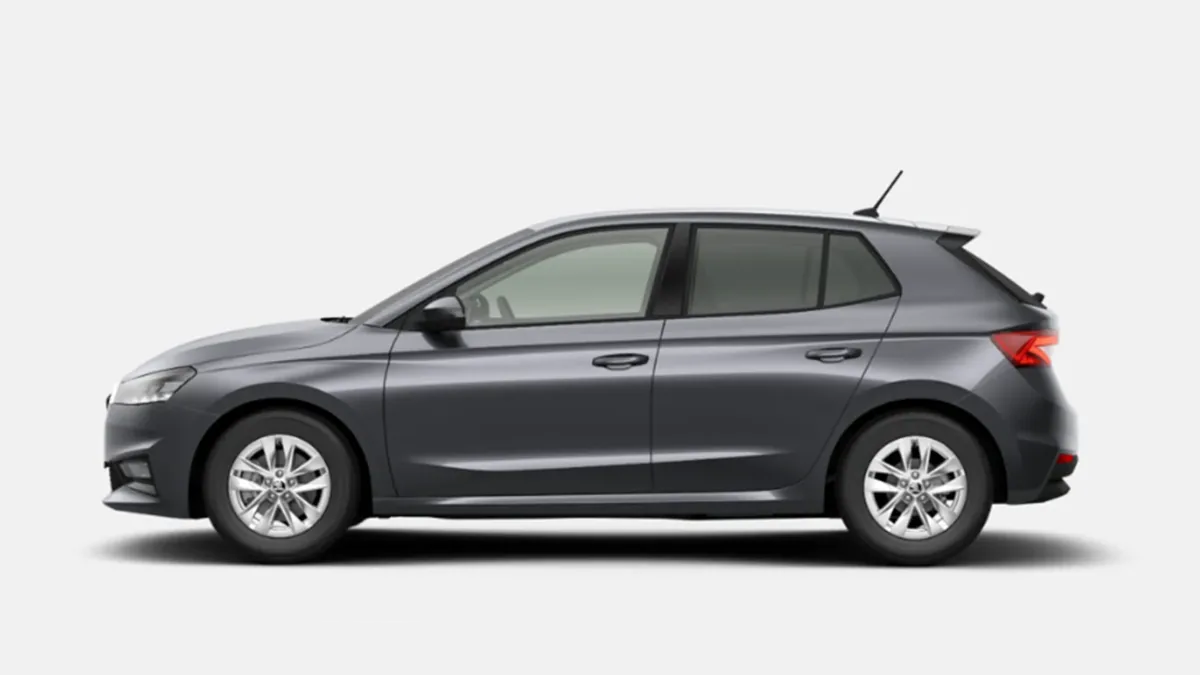 Škoda Fabia 1.0 TSI DSG Selection de renting para Burgos — Trasera