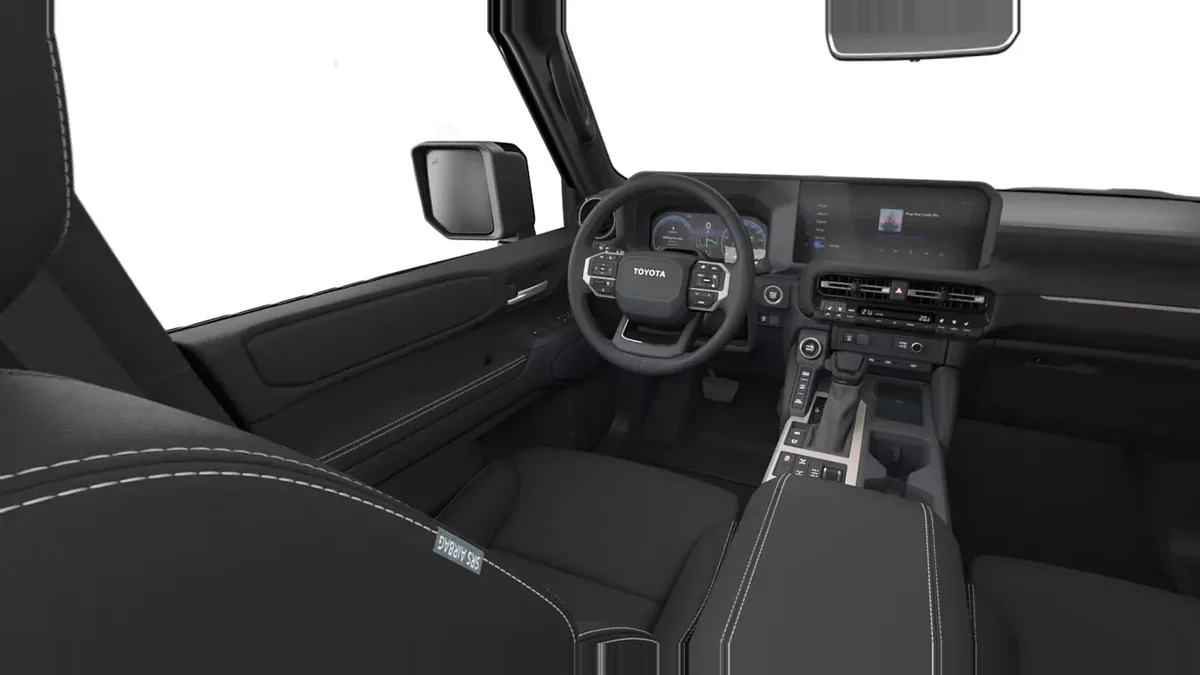 Toyota Land Cruiser 250 Hybrid 48V VX de renting para Burgos — Interior