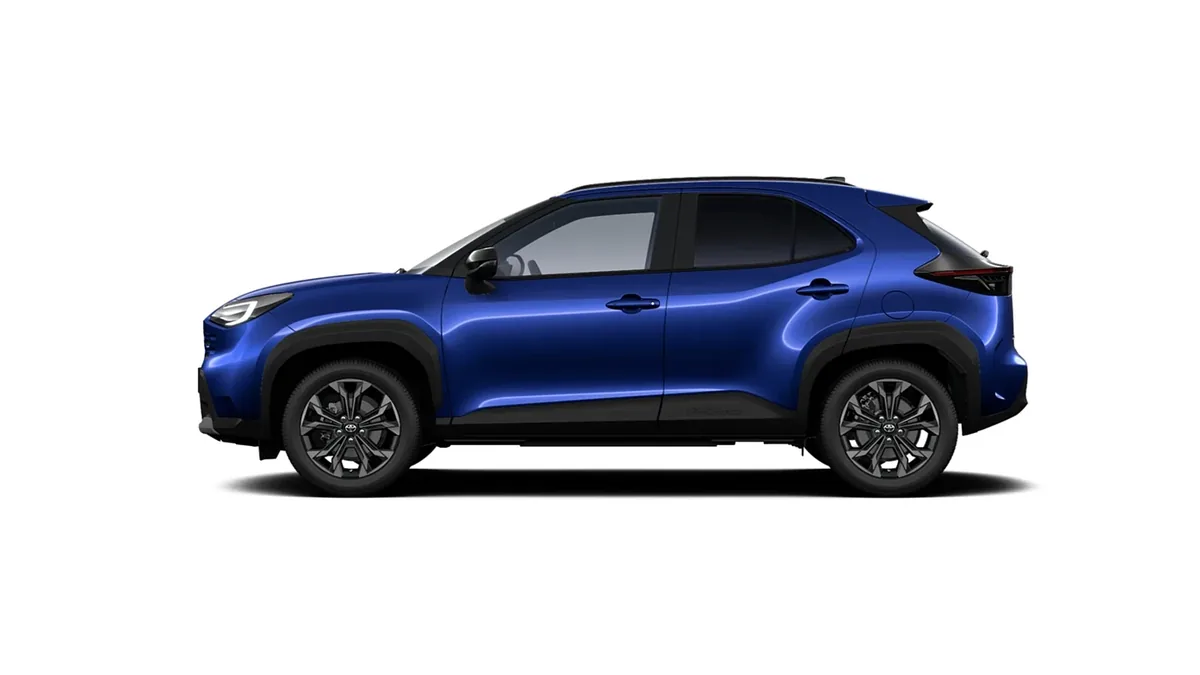 Toyota Yaris Cross 130H e-CVT 5P Active de renting para Burgos — Delantera