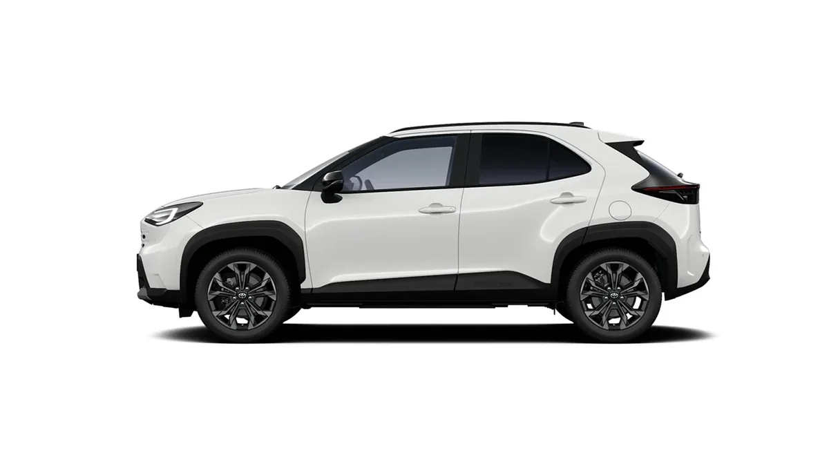 Toyota Yaris Cross 130H e-CVT 5P Active de renting para Burgos — Interior
