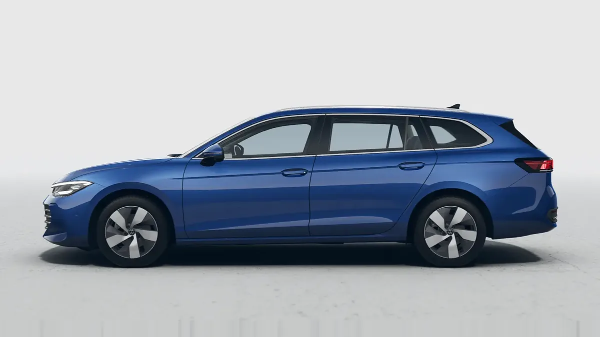 Volkswagen Passat Business 2.0 TDI 90kW DSG de renting para Burgos — Trasera