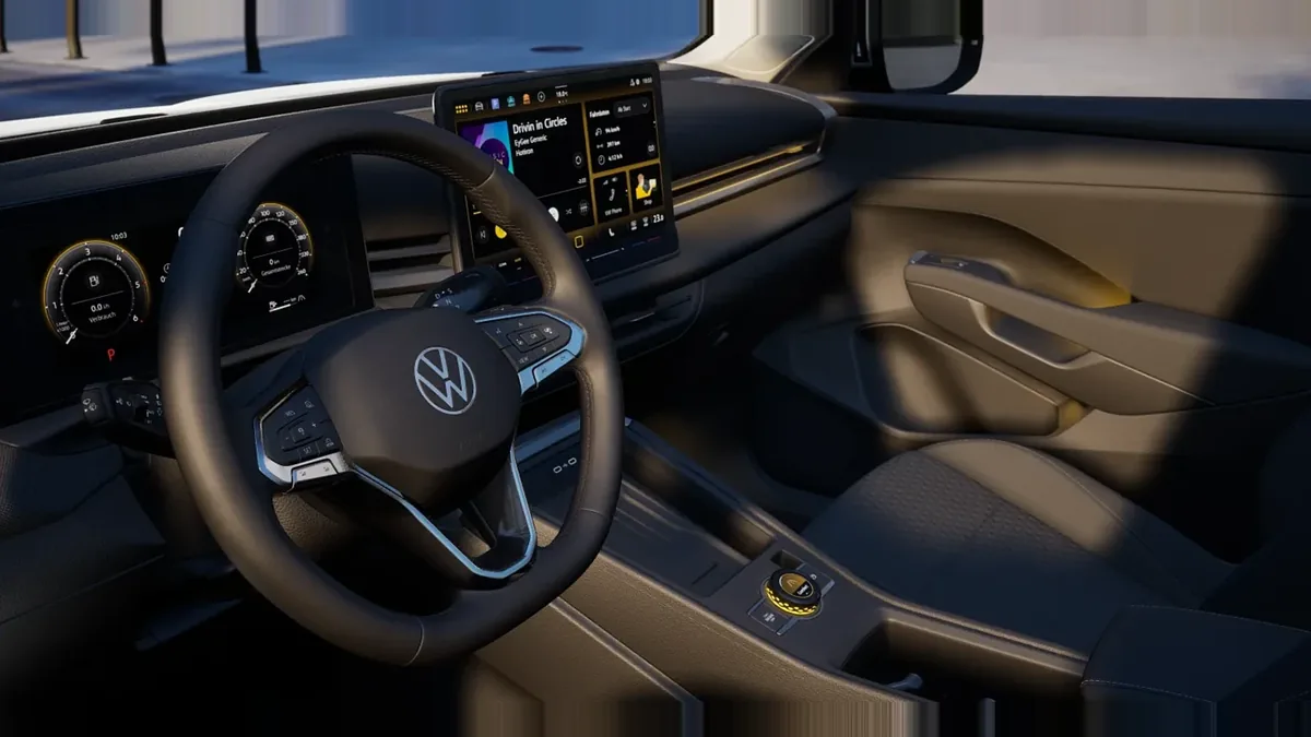 Volkswagen T-ROC Match 1.5 eTSI 85kW (116CV) DSG de renting para Burgos — Interior