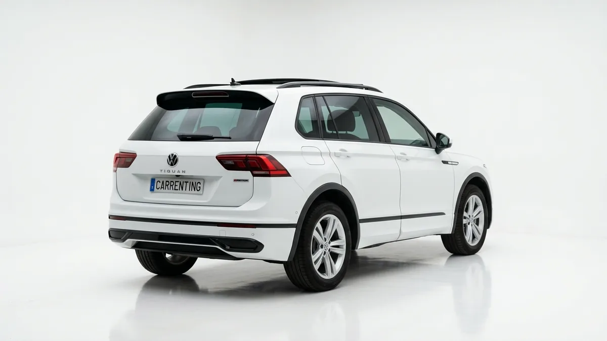 Volkswagen Tiguan R-Line 1.5 eTSI 110kW DSG de renting para Burgos — Interior