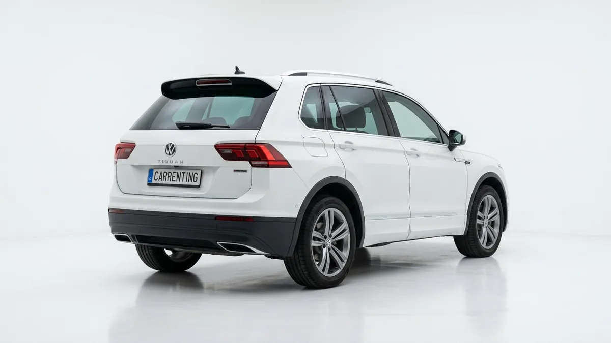 Volkswagen Tiguan R-Line 2.0 TDI 110kW DSG de renting para Burgos — Interior
